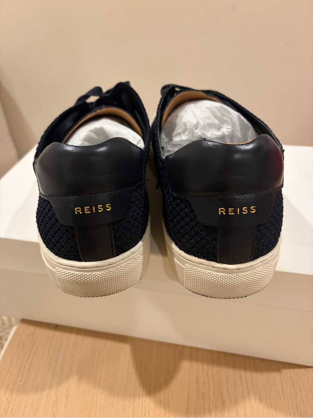 Reiss Men's Navy Knit Low-Top Sneakers with Cream Sole - Picture 4 of 4